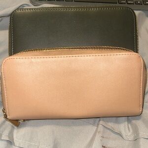 set of 2 wallets